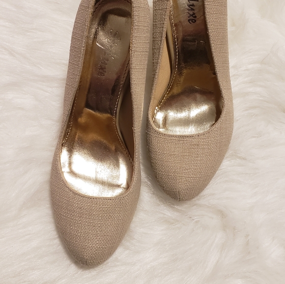 Platform Pumps - Picture 4 of 6